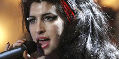 winehouse_ap