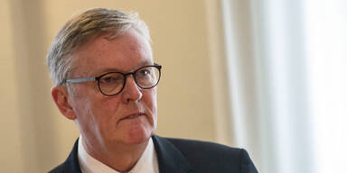 Air-Berlin-Chef casht weiter 950.000 Euro Gehalt