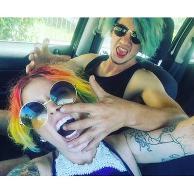 Weißheitszahn als Verlobungsring 