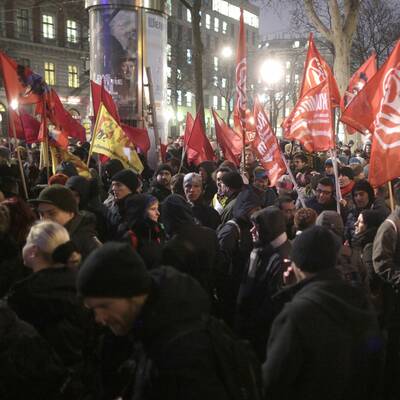 2.000 Polizisten im Ball-Einsatz