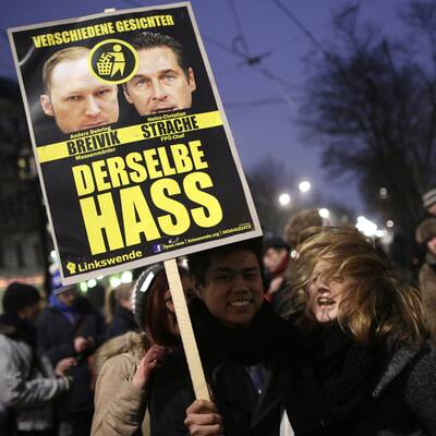 2.000 Polizisten im Ball-Einsatz