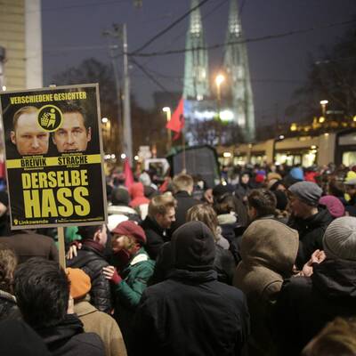 2.000 Polizisten im Ball-Einsatz