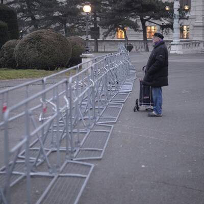 2.000 Polizisten im Ball-Einsatz