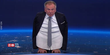 Armin Wolf versucht sich bei einem TikTok-Trend