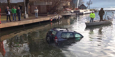 Auto versinkt im Wolfgangsee