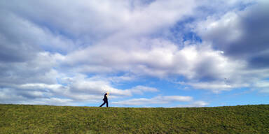Sonne und Regen wechseln sich ab