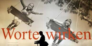 worte_wirken_konsole_dpa