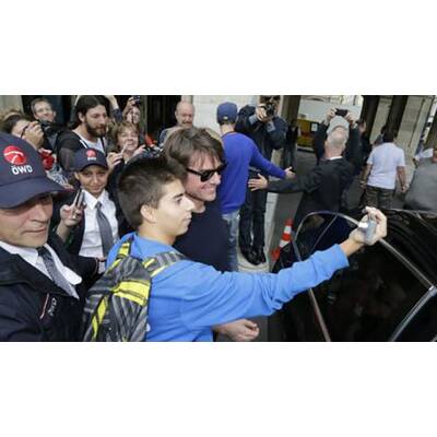 Der Superstar liebt das Bad in der Fanmenge