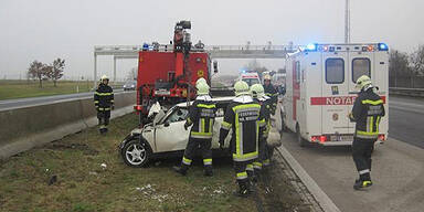 Crash auf der A2: Frau (22) schwer verletzt 