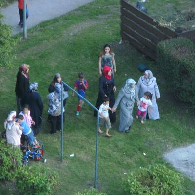 Verzweifelte Suche nach zweijährigem Bub 