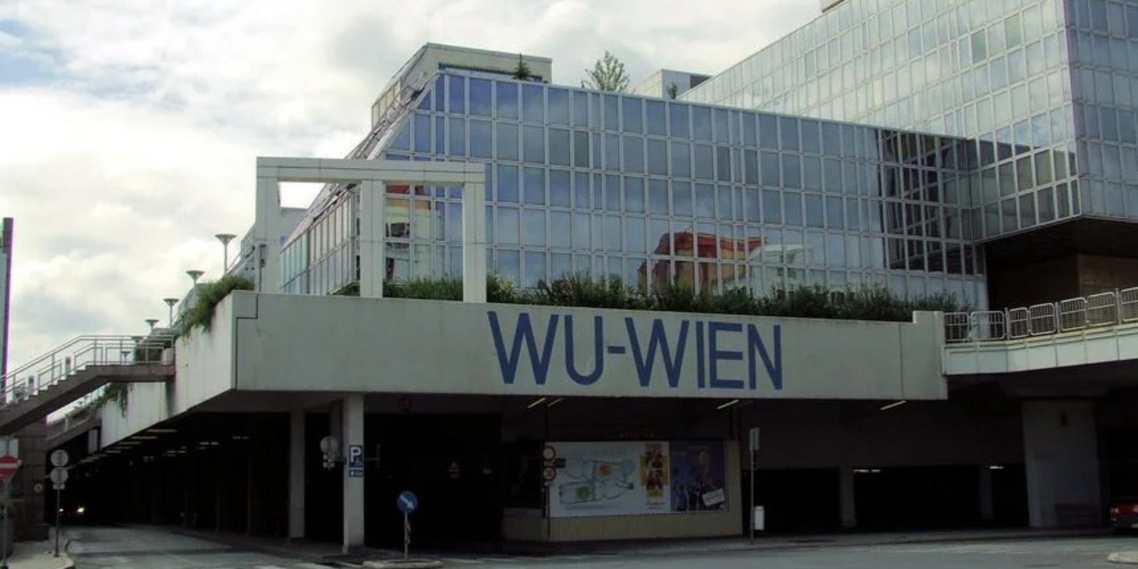 Hollyjohnston xxx i have been trying to get in touch with