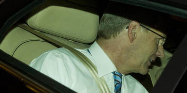 Wulff sagt Rücktritt im TV ab