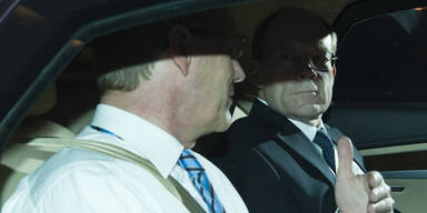 Wulff sagt Rücktritt im TV ab