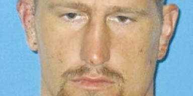 Käfigkämpfer reißt Freund Herz heraus