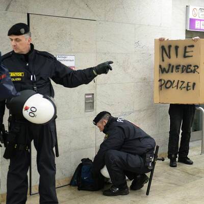 Proteste gegen Akademikerball in Wien 