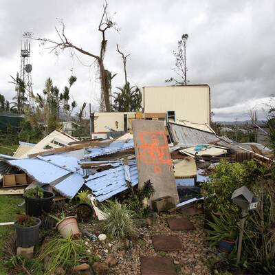 Yasi verwüstet Australien