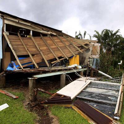 Yasi verwüstet Australien