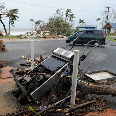 Yasi verwüstet Australien