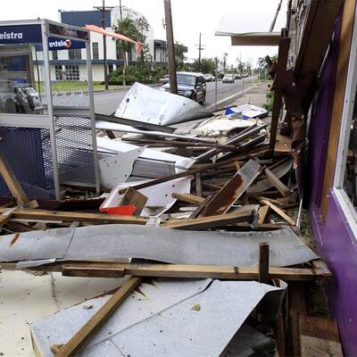 Yasi verwüstet Australien