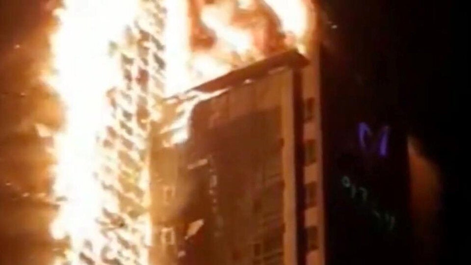 33-stöckiges Hochhaus in Südkorea brennt