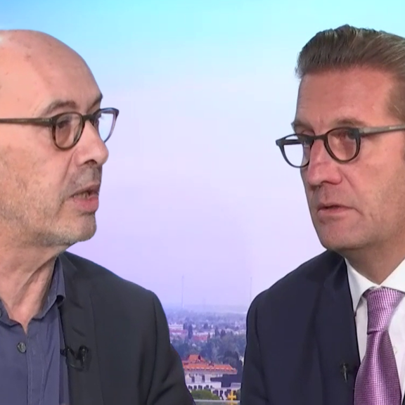 1 Jahr Ampel: Robert Misik vs. Stephan Zöchling | Isabelle Daniel