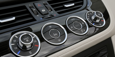 Sportroadster mit zwei Gesichtern