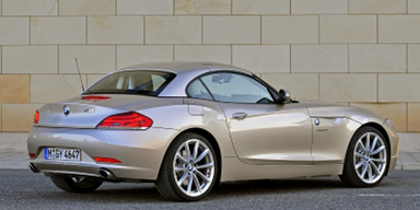 Sportroadster mit zwei Gesichtern