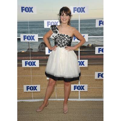 Style-Check: Zooey Deschanel