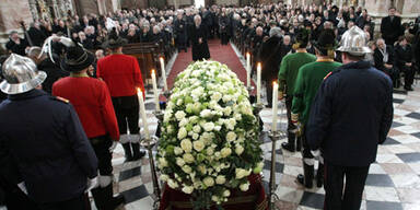 Trauerfeierlichkeiten f&uuml;r  Hilde Zach