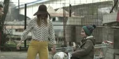 Zebra Dots: „Walking On A Chance“