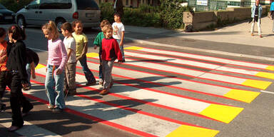 13-Jähriger am Schutzweg angefahren