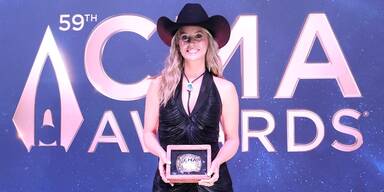 „Frech und feurig!“ - Lainey Wilson startet Countdown zu den CMA Awards