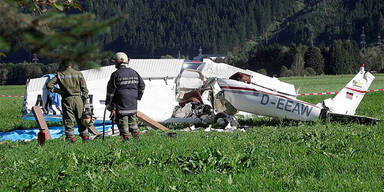 Zwei Flugzeuge kollidiert - Pilotenfehler?