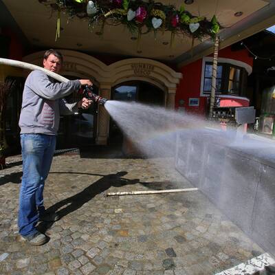 Aufräumen nach dem Hochwasser