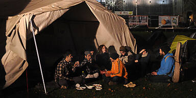 Flüchtlinge proben den Aufstand