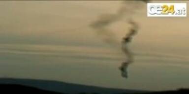 Zeppelin f&auml;ngt Feuer und st&uuml;rzt ab