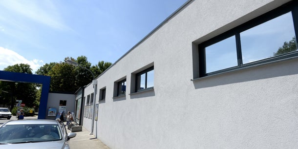 Räuber fesselten 8 Supermarkt-Angestellte