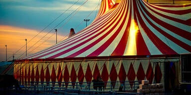 Zirkus, Zirkuszelt