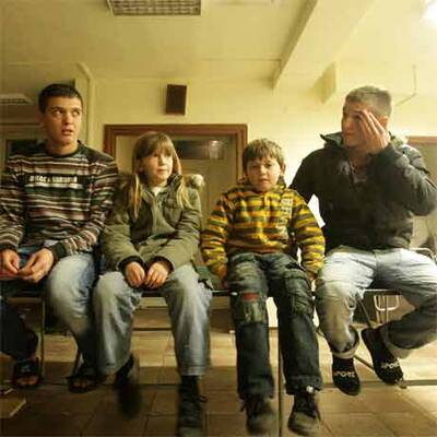 4 Kinder im Asylantenlager