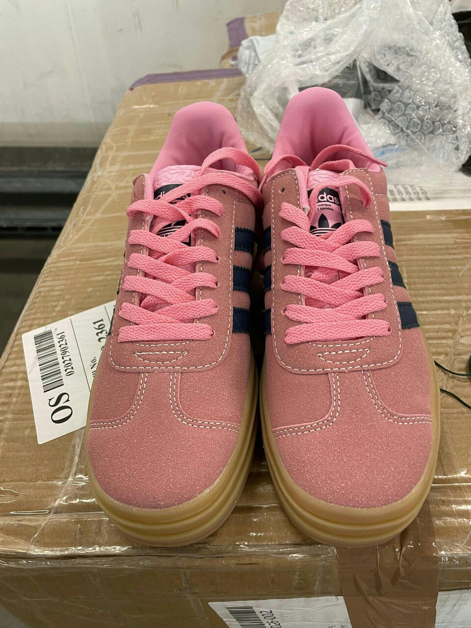 5.000 gefälschte Markenartikel sichergestellt