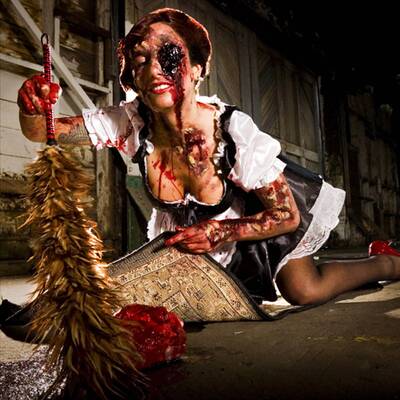 Makabre Beautys: My Zombie Pin-up Calendar