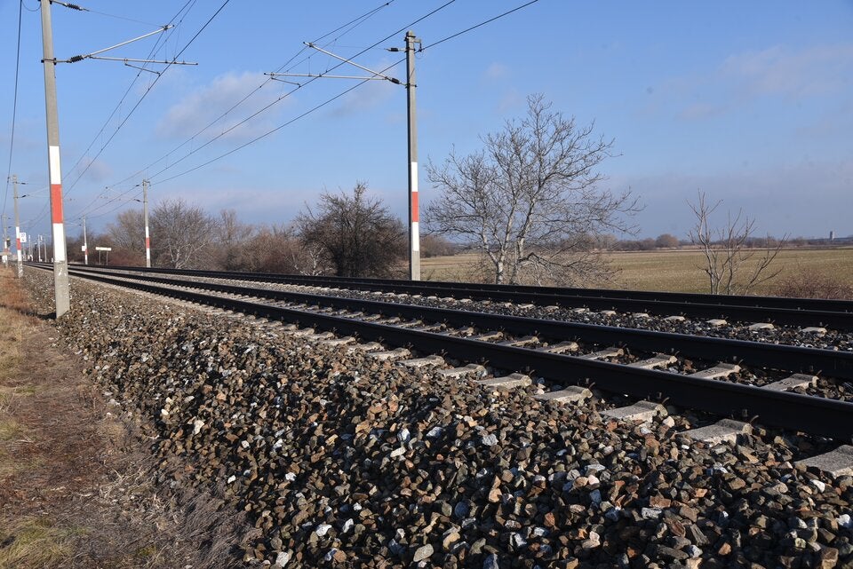 Vater lief mit Tochter (6) vor Zug - beide tot