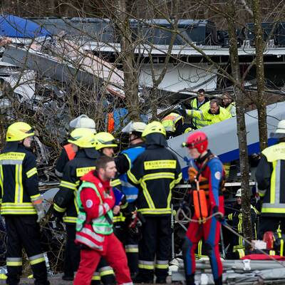 Zug-Kollision: Mehrere Tote