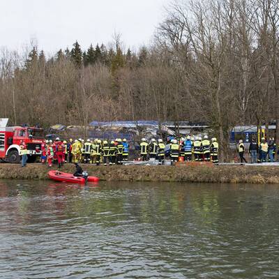 Zug-Kollision: Mehrere Tote
