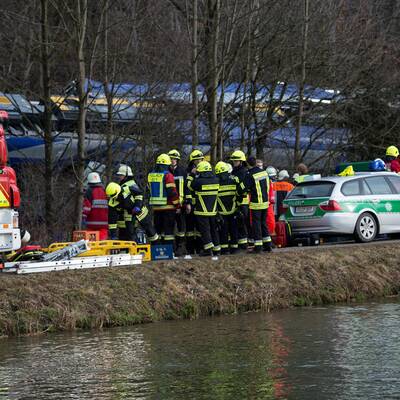Zug-Kollision: Mehrere Tote