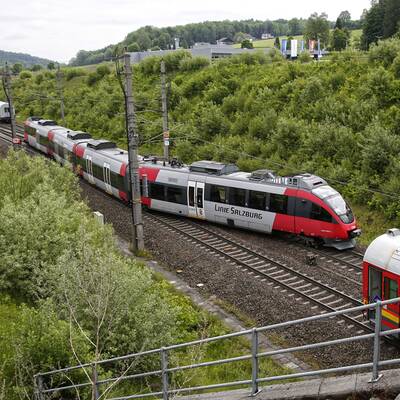 Westbahnstrecke nach Zugentgleisung unterbrochen