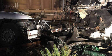 Güterzug kracht in Lkw - S3 gesperrt 