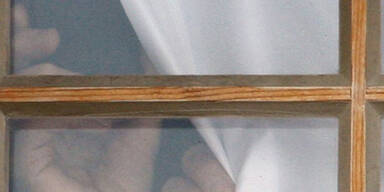 Hier zeigt sich Polanski in seinem Haus