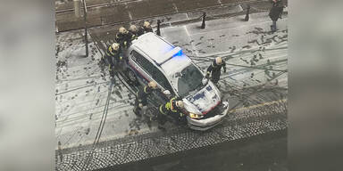 Polizeiauto Crash Ring