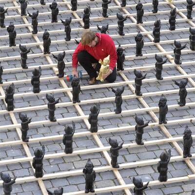 Hitler-Zwerge erregen Gemüter